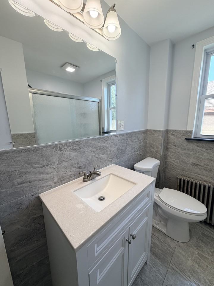 103 Grove St #2