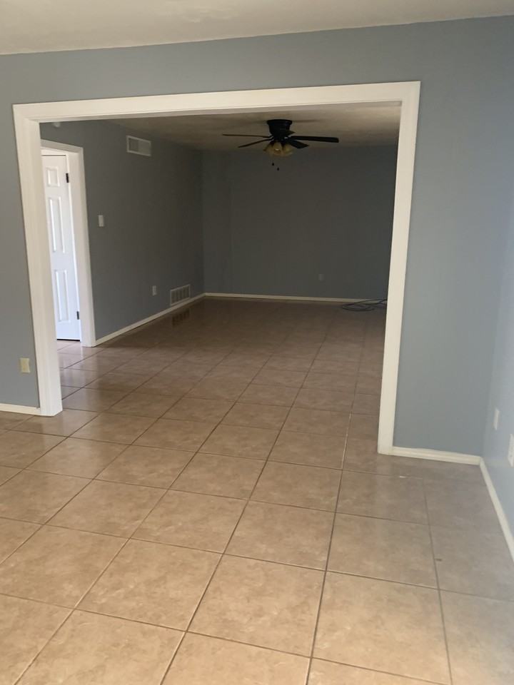 2801 Redbud Ave #NA - Photo 3 of 13