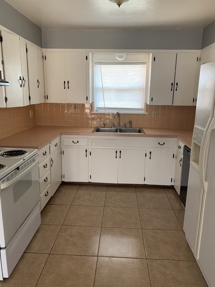 2801 Redbud Ave #NA - Photo 4 of 13