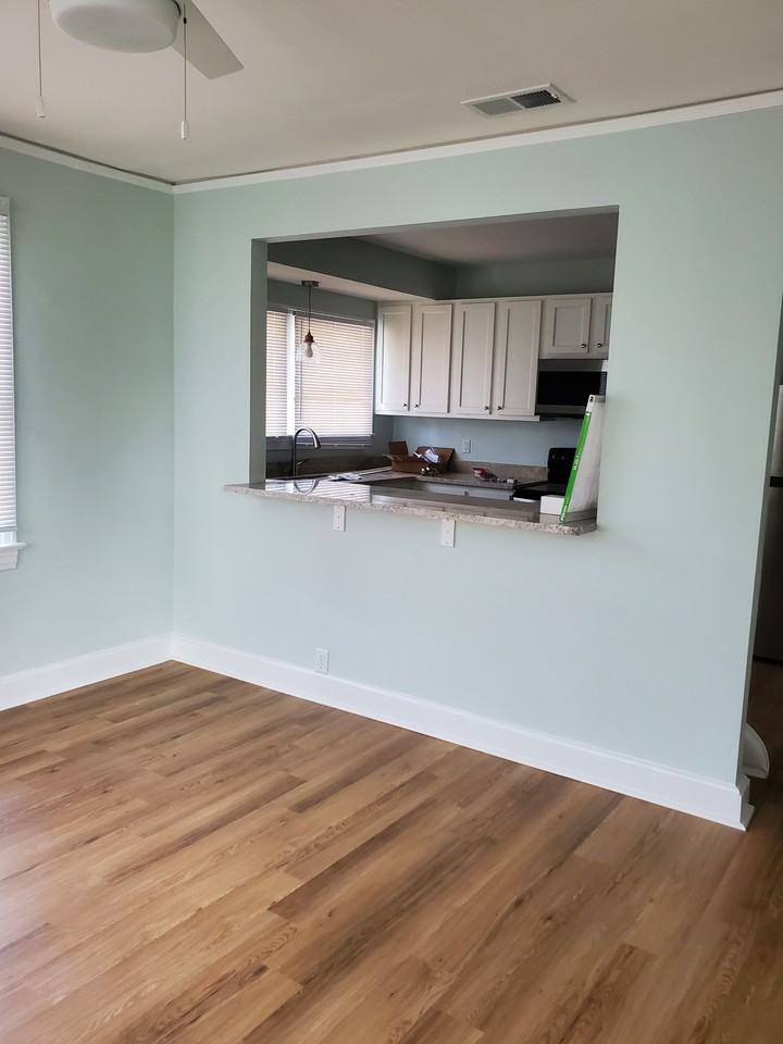 46 W 11th St #4 - Photo 6 of 28