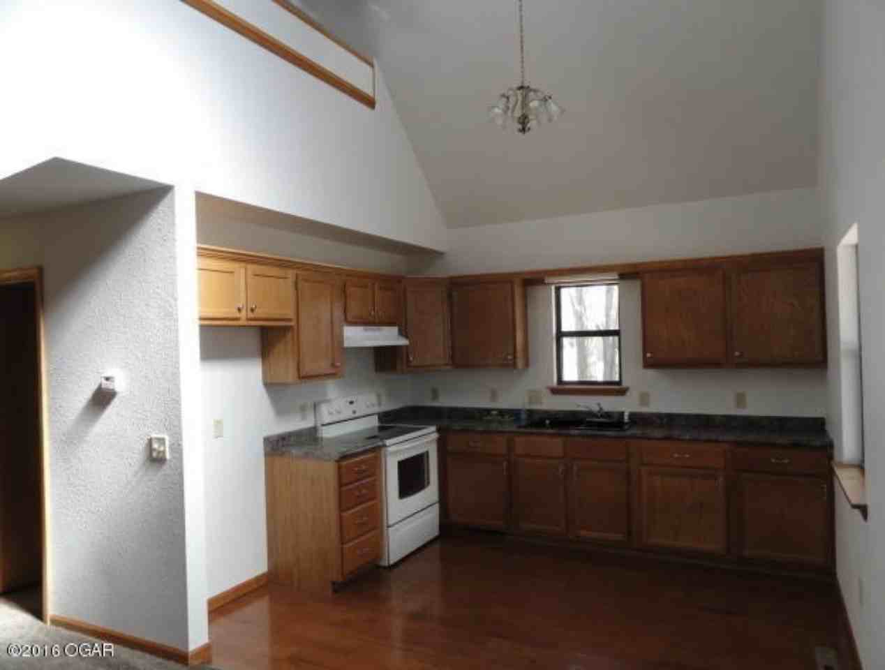 1219 Hill St #NA - Photo 3 of 12