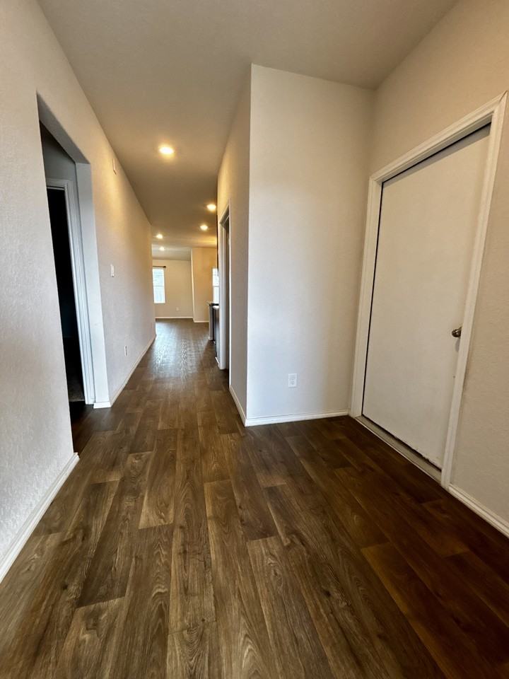 812 Indigo Way #NA - Photo 2 of 24