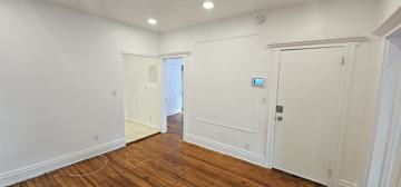 featured image of 192 N 17th St #NA