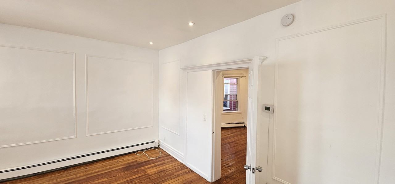 192 N 17th St #NA - Photo 6 of 20