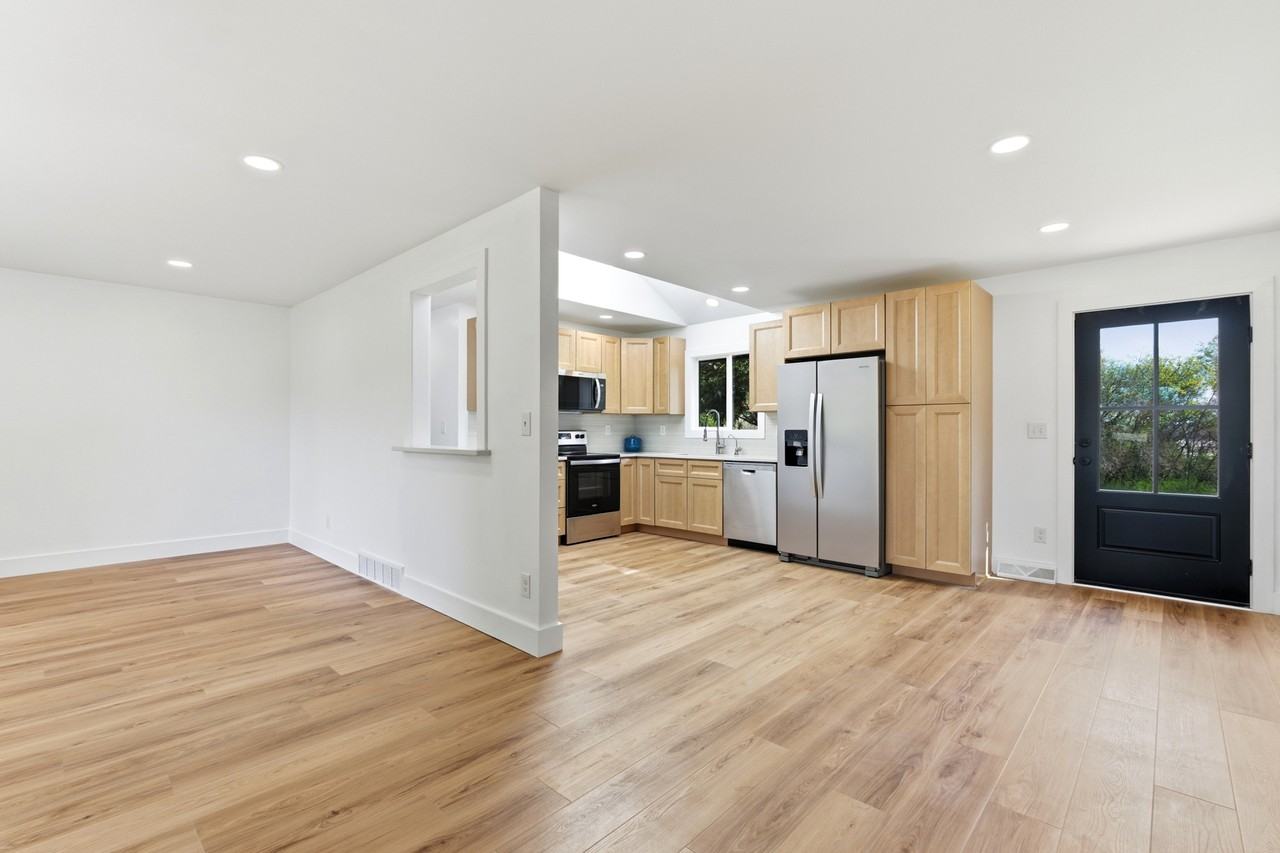 W309S10340 Knoll Ct #NA - Photo 5 of 27