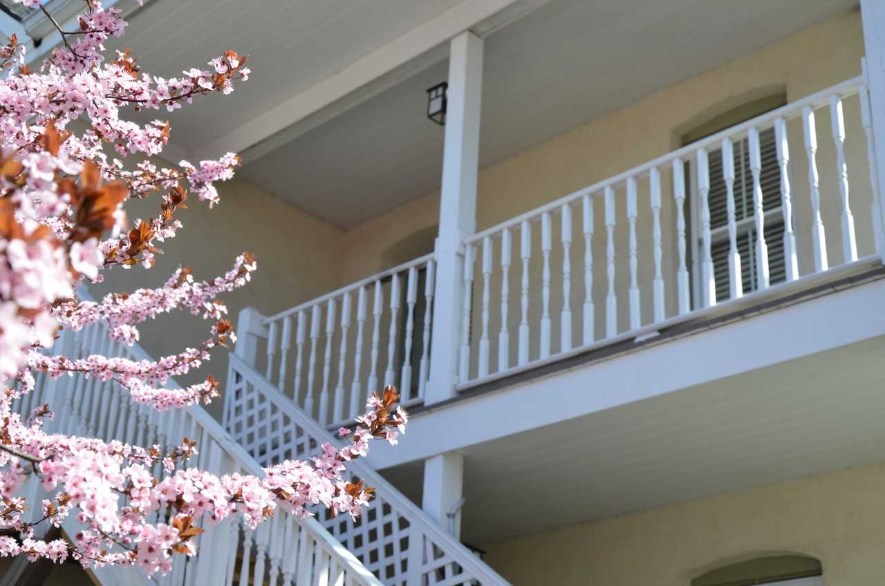 18 Berrian Pl #B - Photo 2 of 27