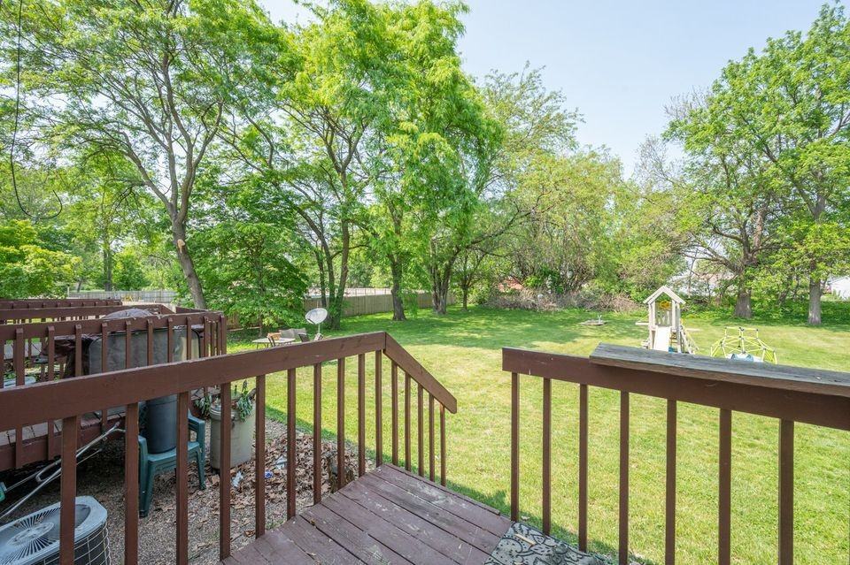 675 Ashworth Dr #11 - Photo 6 of 6
