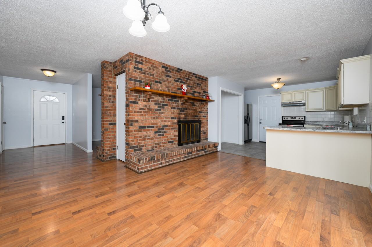 1401 Hull Valley Dr #NA - Photo 3 of 12