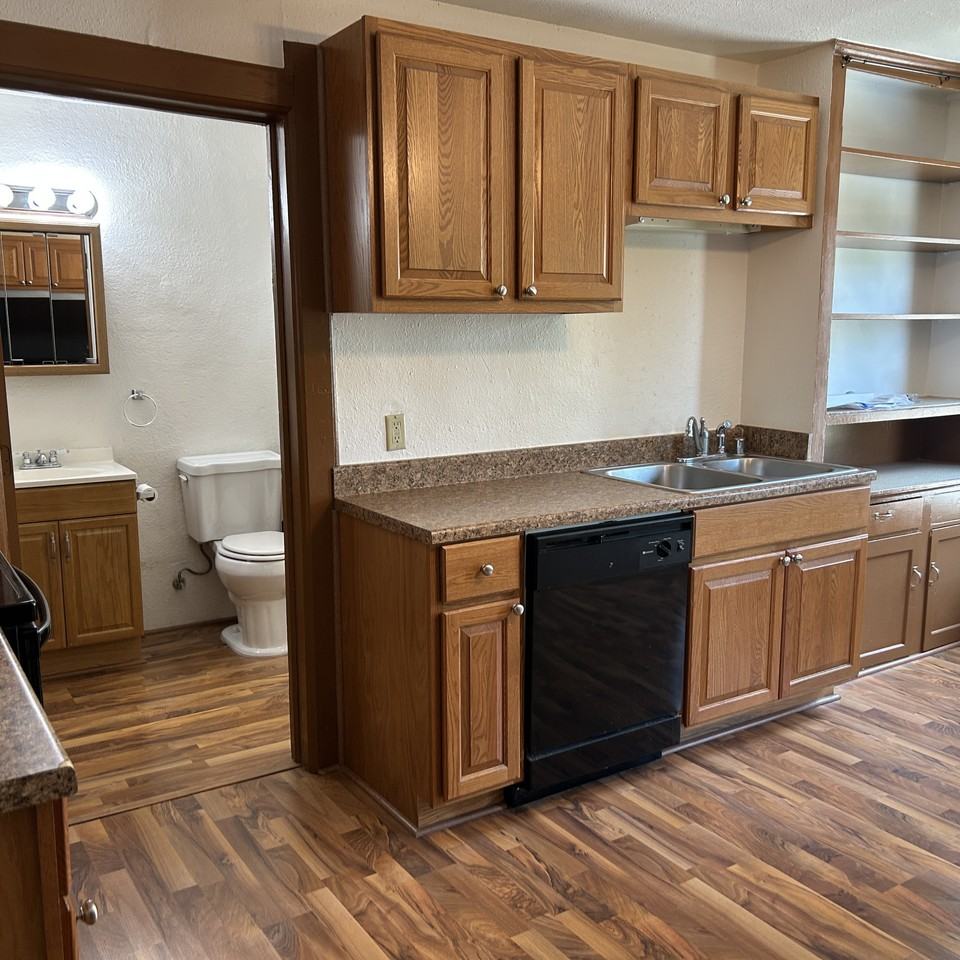 1467 S 78th St - Photo 5 of 20