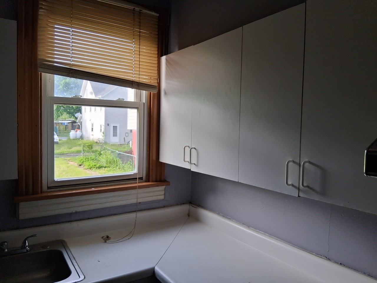 318 Bridge St #A - Photo 3 of 12