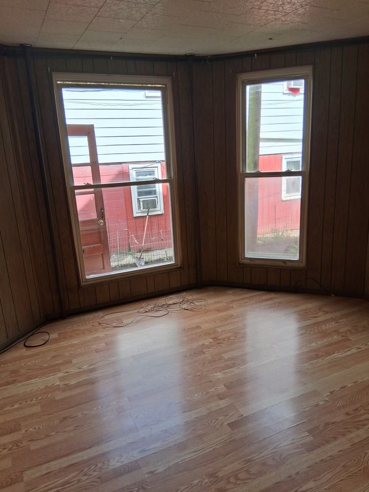 318 Bridge St #A - Photo 5 of 12