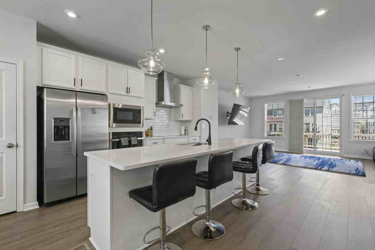 626 Rivanna Hill Rd - Photo 2 of 22