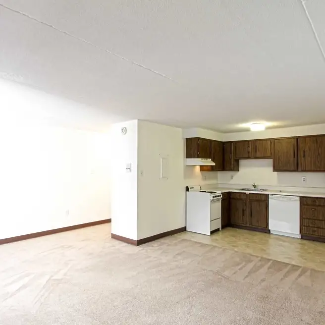 231 Walnut St - Photo 5 of 12