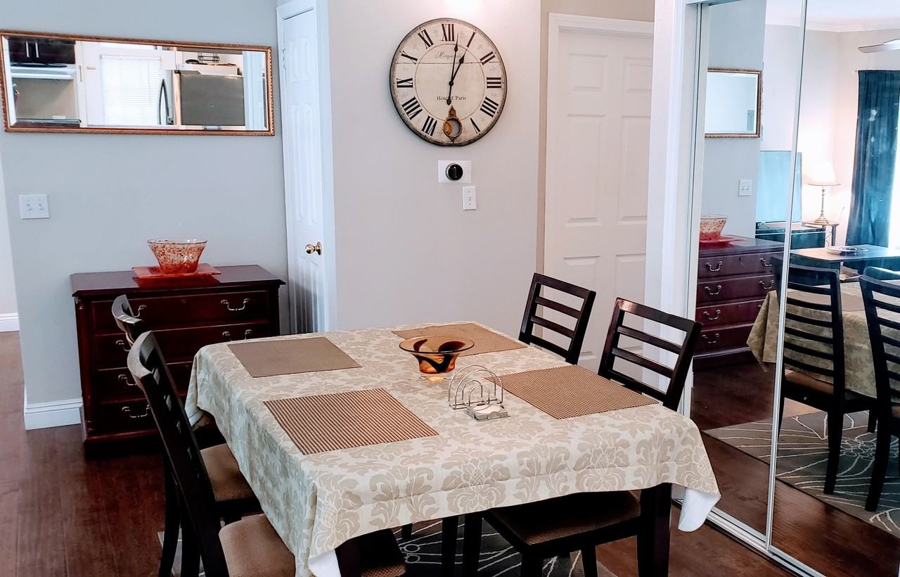 136 S San Marino Ave #NA - Photo 5 of 13