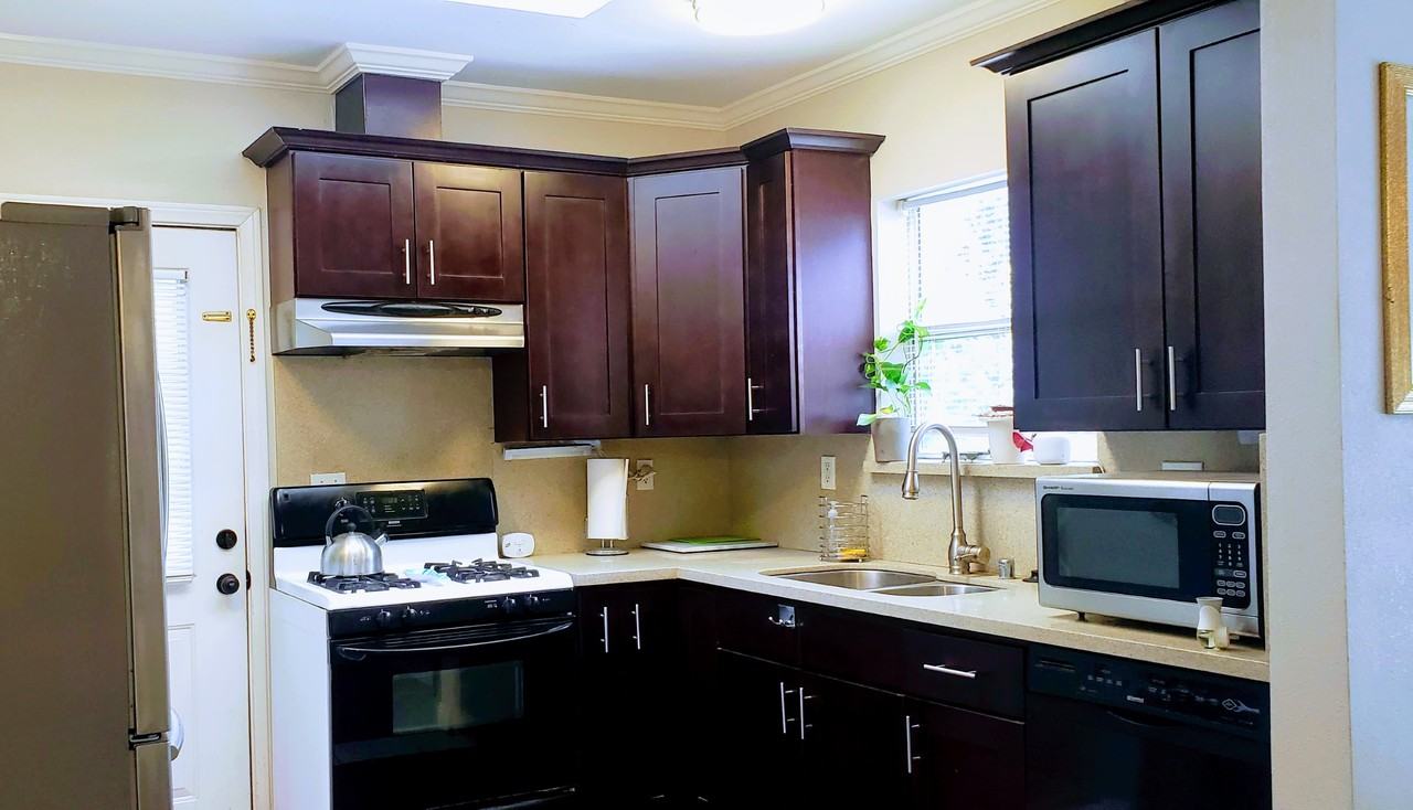 136 S San Marino Ave #NA - Photo 6 of 13