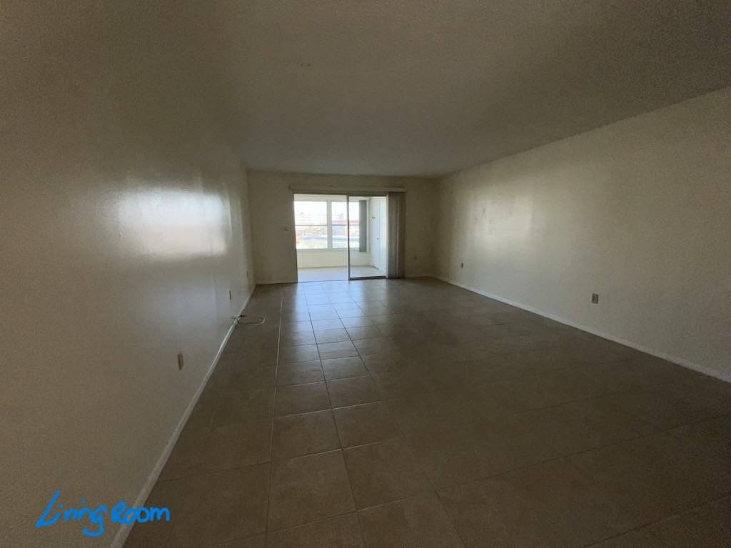 5925 Shore Blvd S #302 - Photo 4 of 10