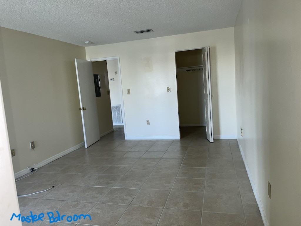5925 Shore Blvd S #302 - Photo 6 of 10