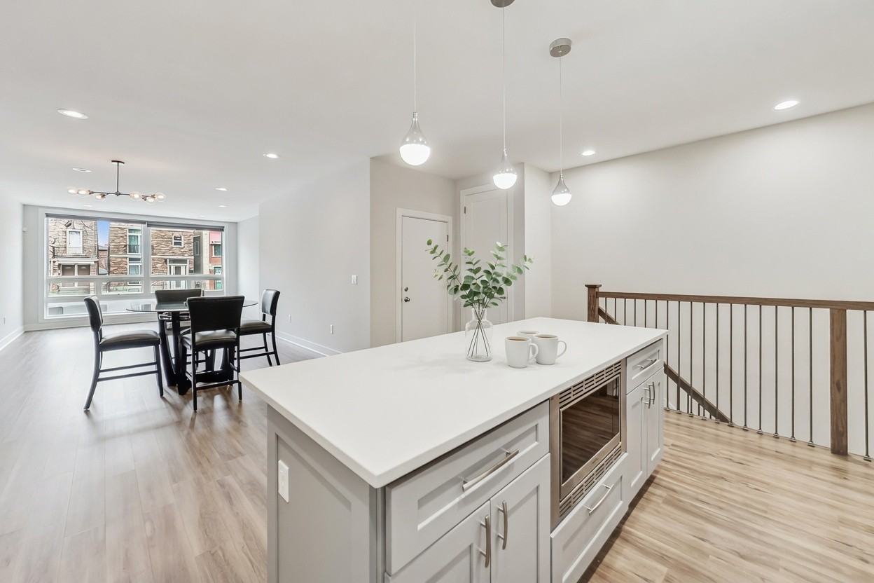 2745 N Ashland Ave #1 - Photo 4 of 19