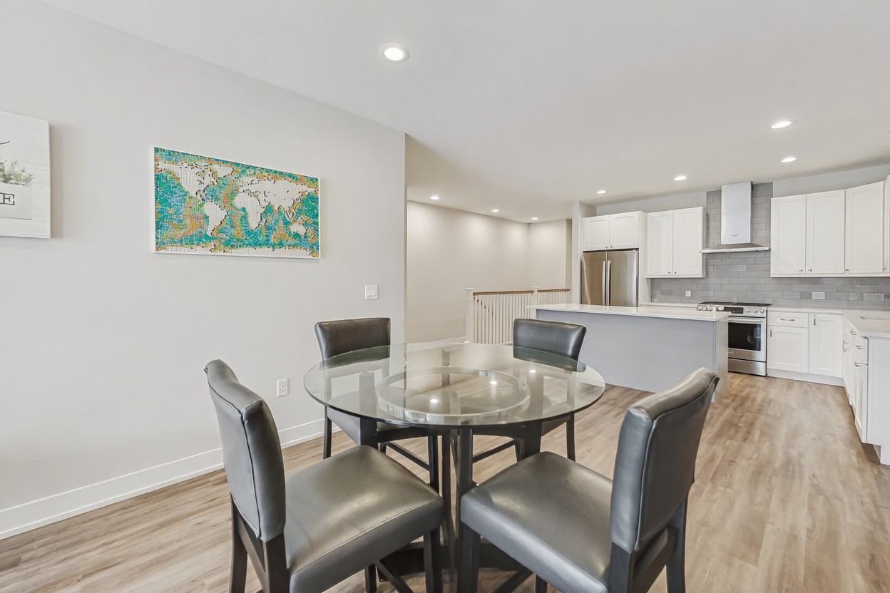 2745 N Ashland Ave #1 - Photo 5 of 19