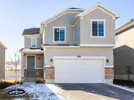 featured image of 3479 W Cruyff Ave