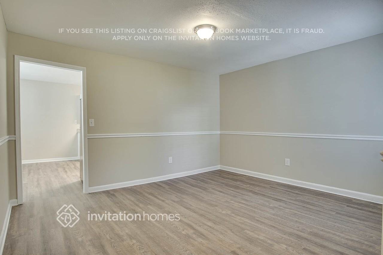 2405 Old Colony Rd - Photo 7 of 32