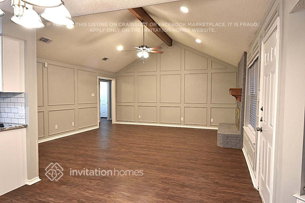 3908 Helmsford Dr - Photo 3 of 18