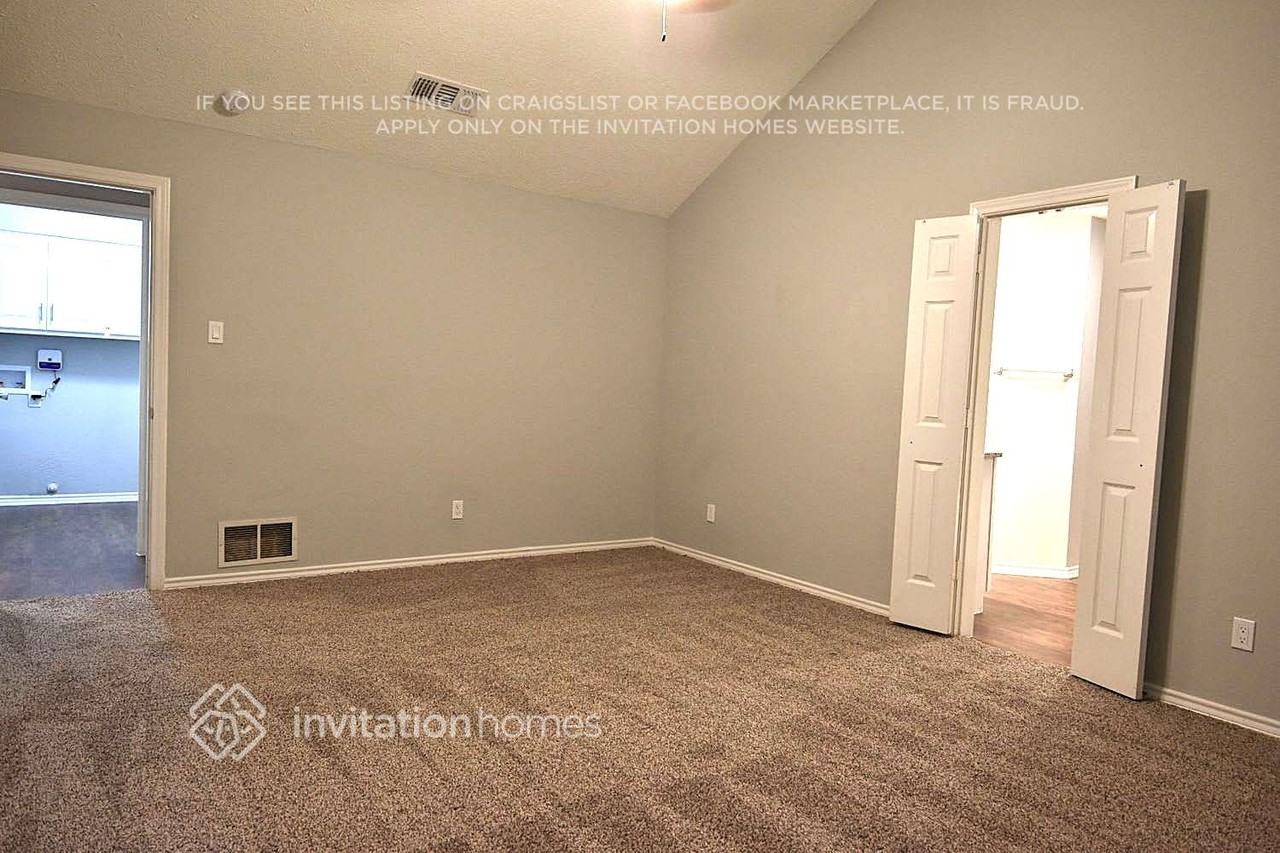 3908 Helmsford Dr - Photo 6 of 18