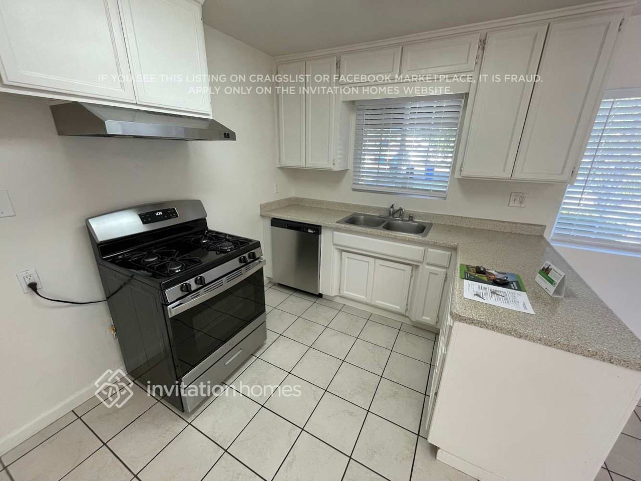 8892 Kelsey Dr - Photo 4 of 10