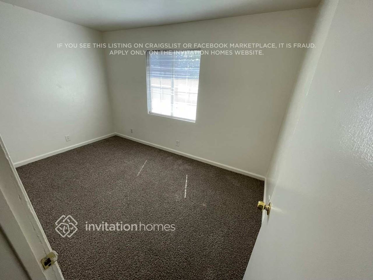 8892 Kelsey Dr - Photo 6 of 10