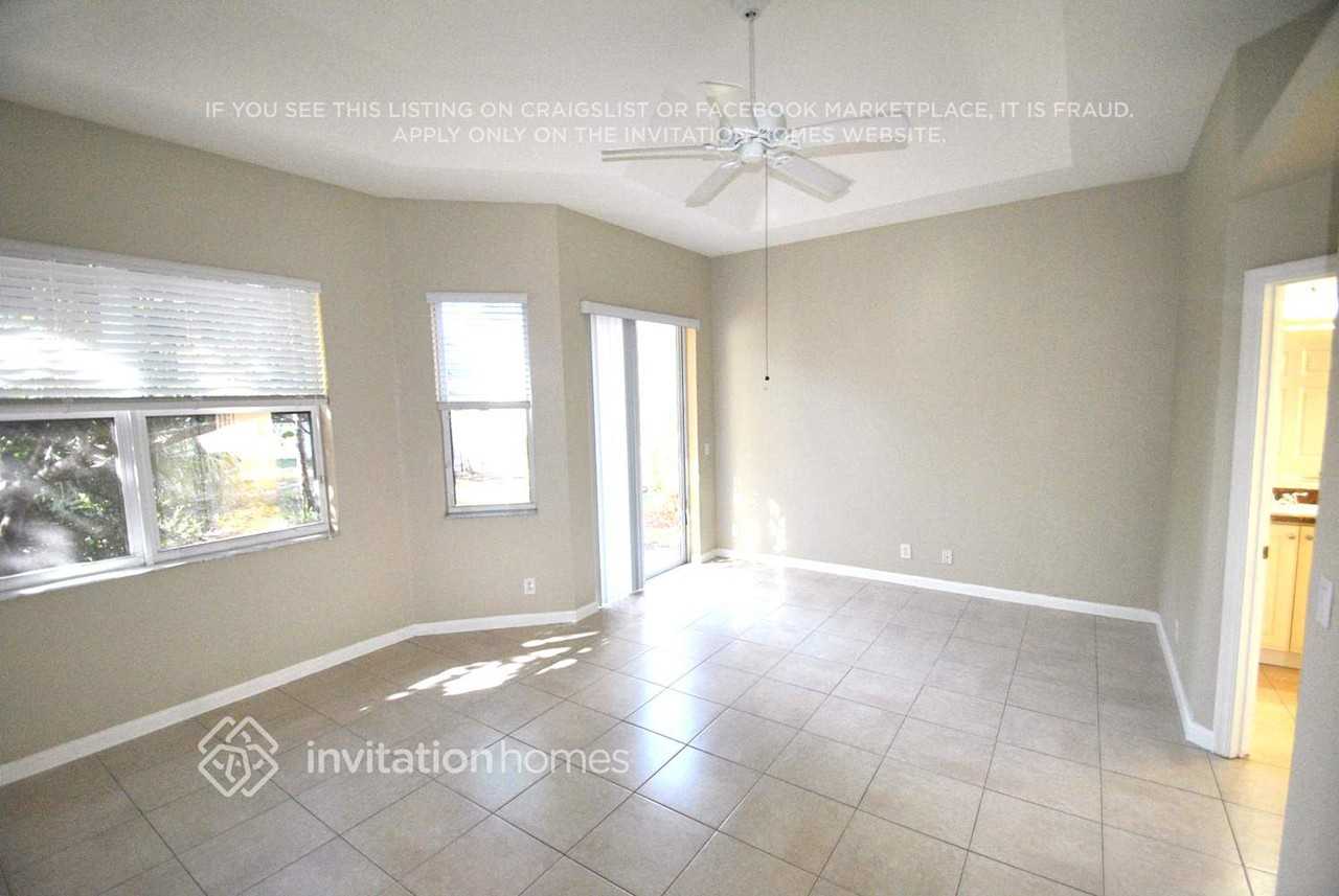 2448 Sandy Cay - Photo 7 of 13