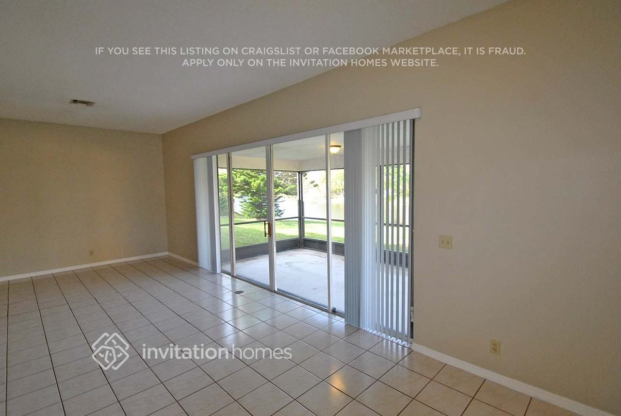 3754 Woods Walk Blvd - Photo 5 of 12