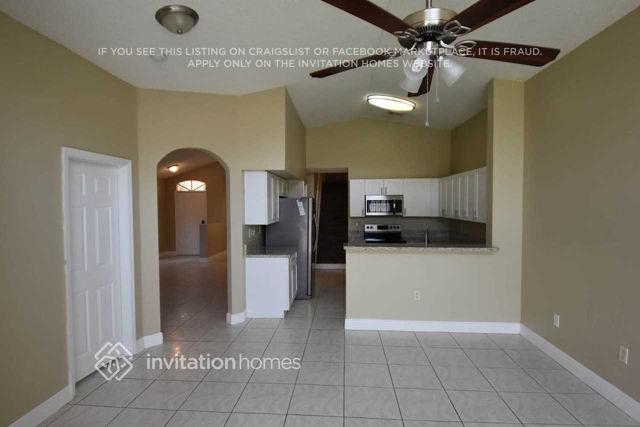 17444 Nw 11th St - Photo 5 of 13