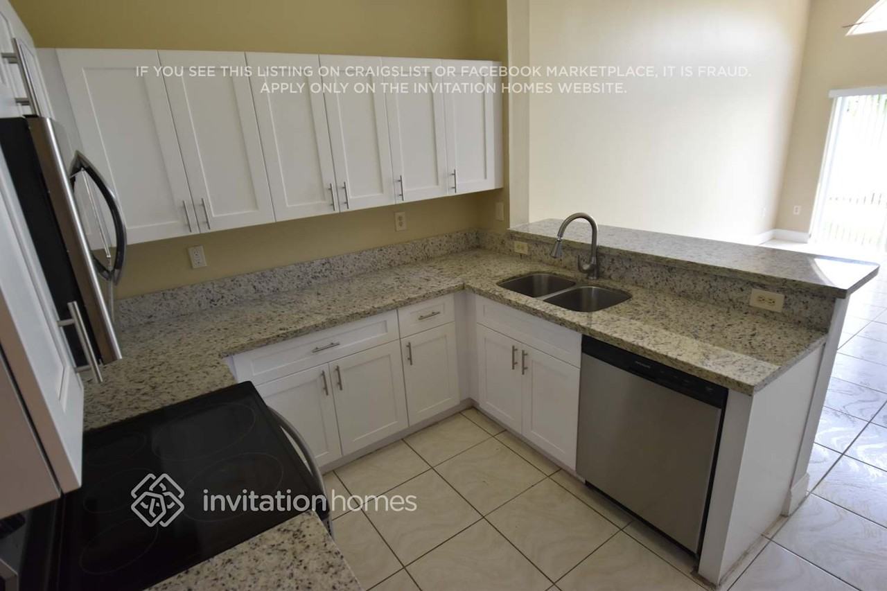 17444 Nw 11th St - Photo 7 of 13