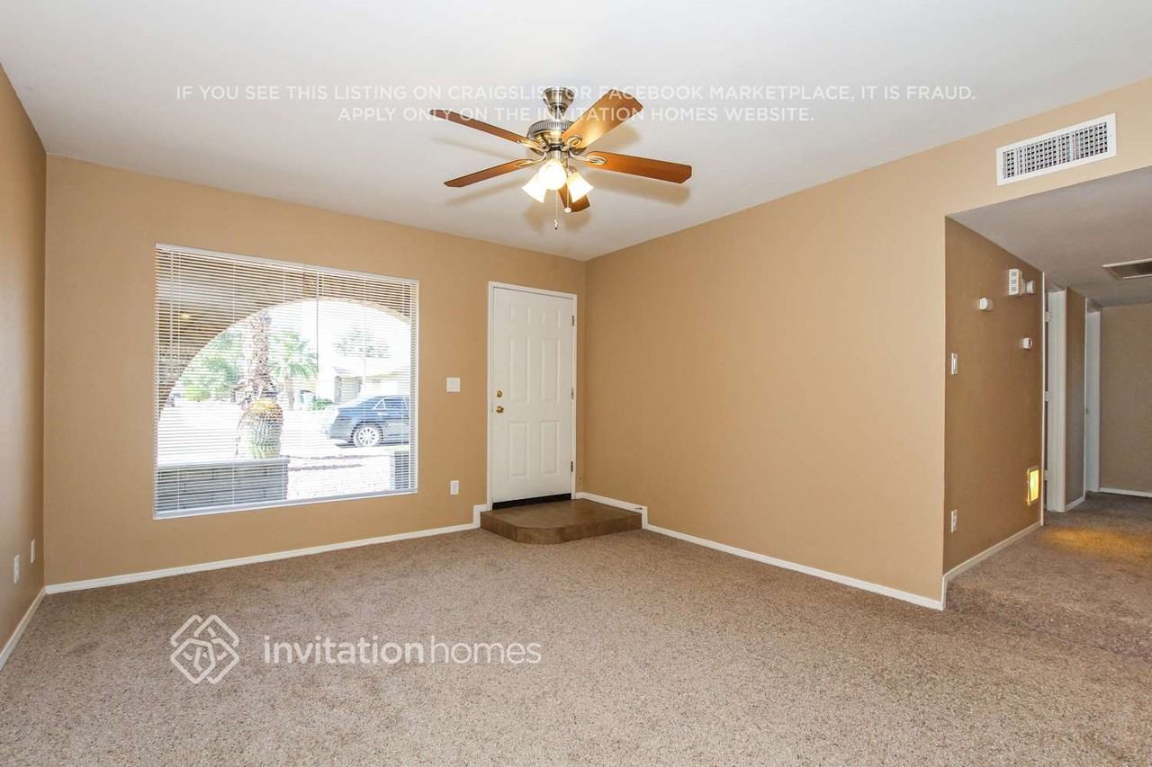 5041 W Sandra Ter - Photo 4 of 21