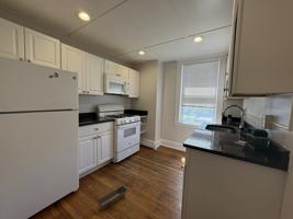 featured image of 5 Hancock St #2