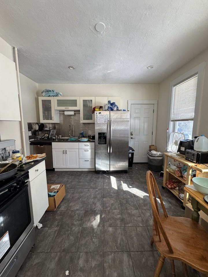 108 Hyde Park Ave #1 - Photo 2 of 12