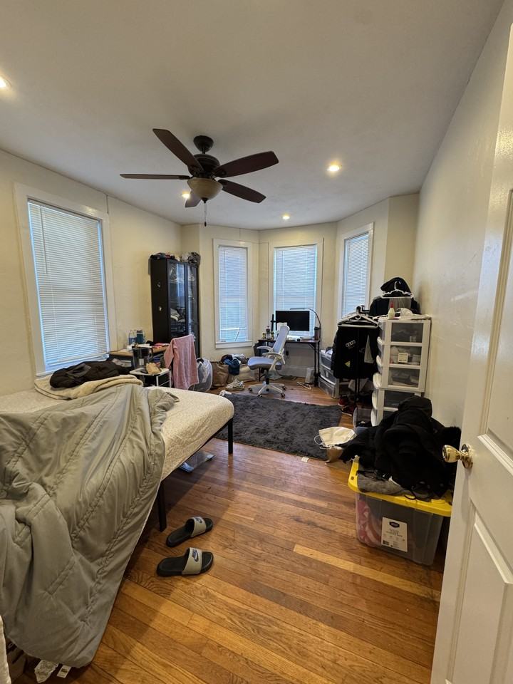 108 Hyde Park Ave #1 - Photo 4 of 12