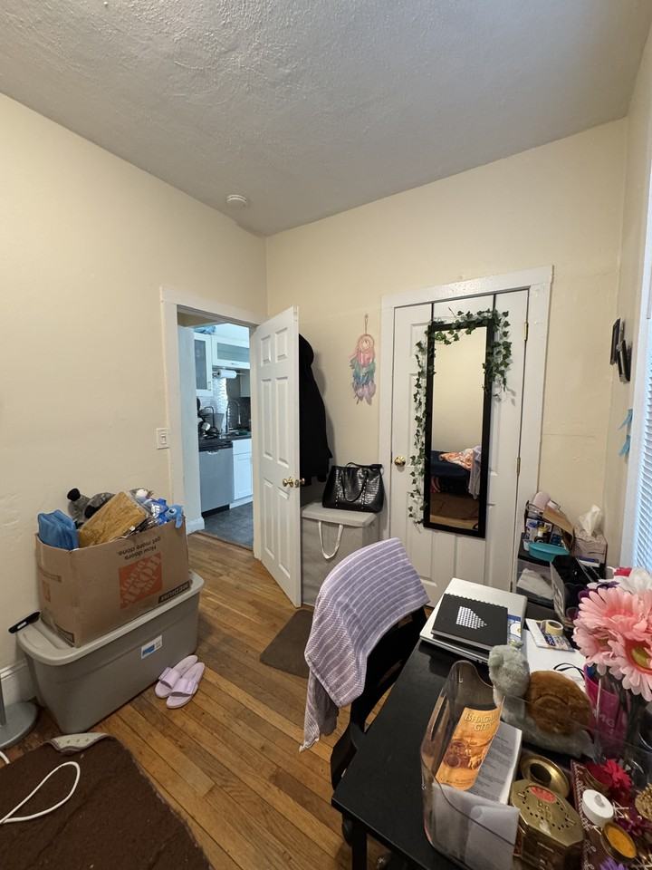 108 Hyde Park Ave #1 - Photo 7 of 12