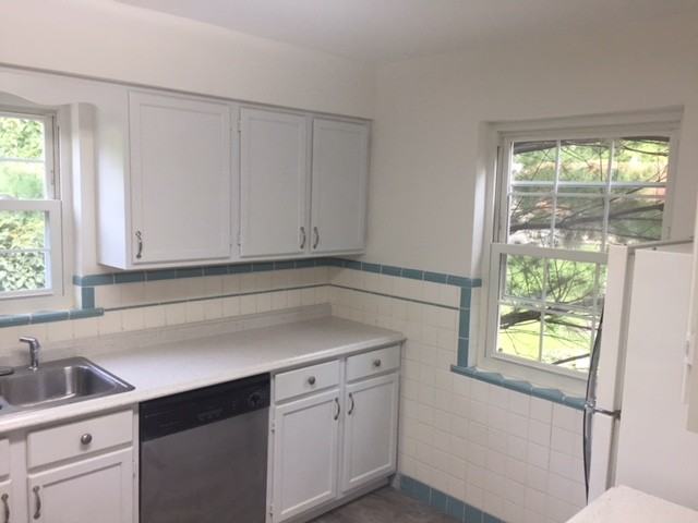 54 Woodlawn Ave #2 - Photo 2 of 22