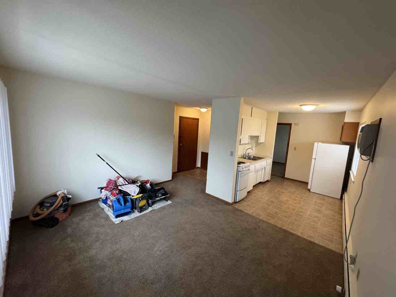 1634 Eustis St #16 - Photo 2 of 8