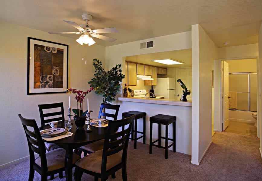 West Pointe Apartments - Photo 4 of 41