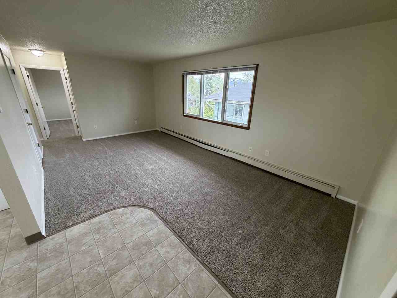 821 N Hoyt St #24-06 - Photo 2 of 11