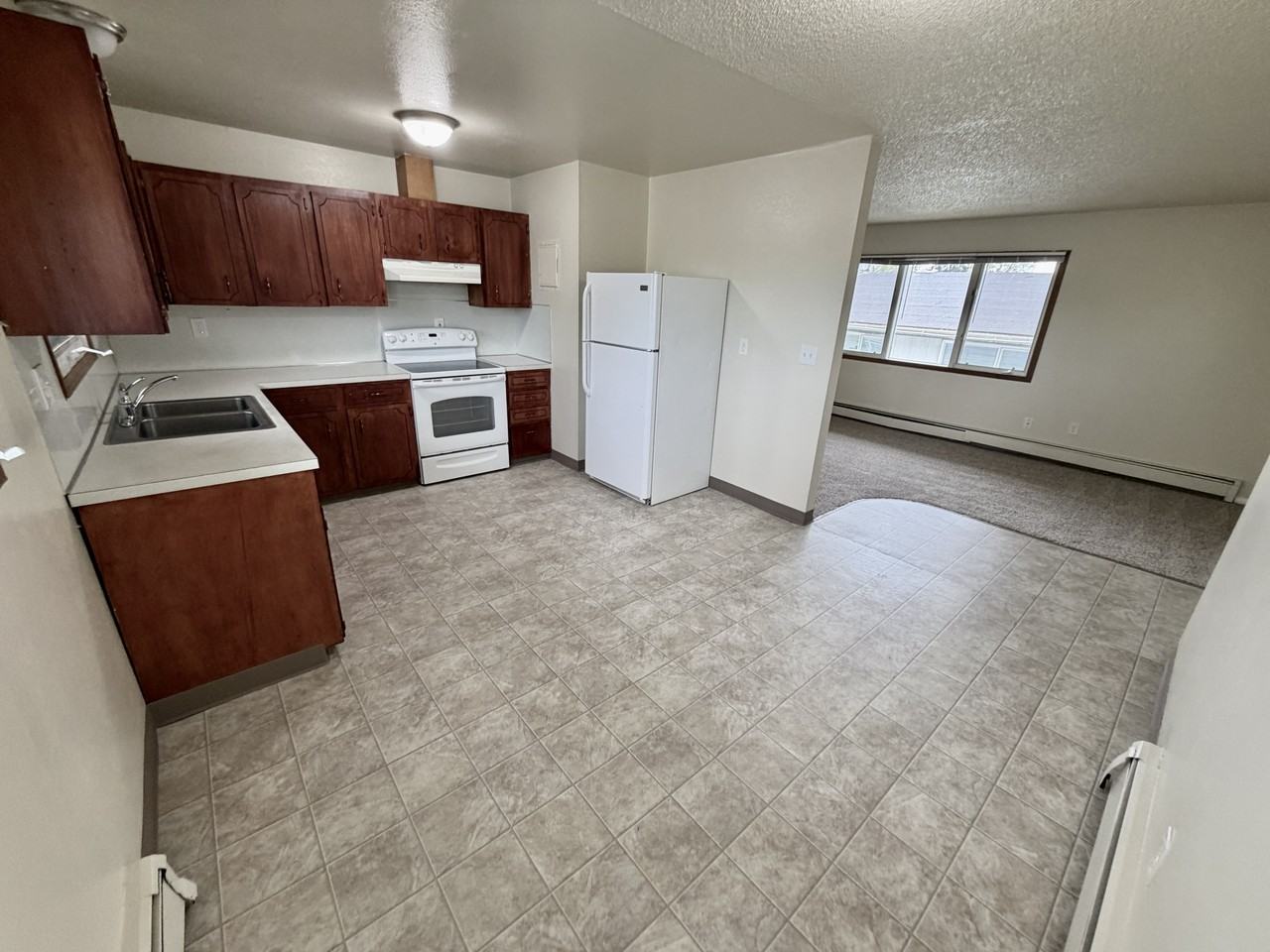 821 N Hoyt St #24-06 - Photo 3 of 11