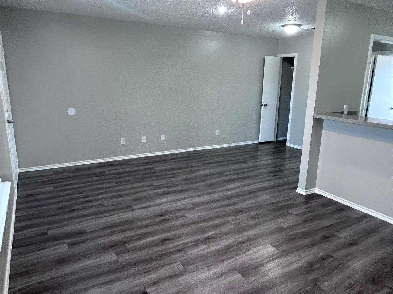 1604 W Mcintyre St #1604-07 - Photo 3 of 9