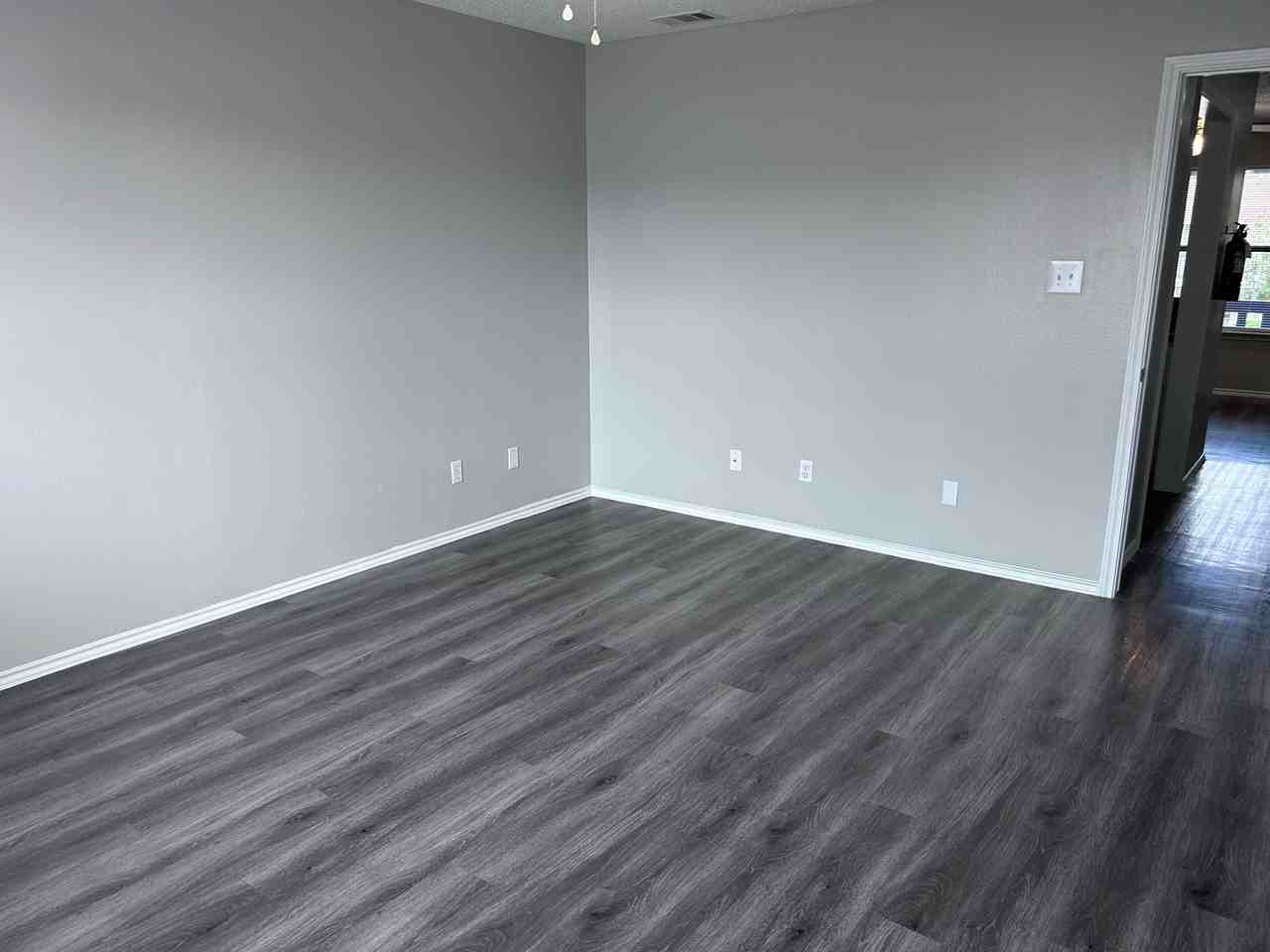 1604 W Mcintyre St #1604-07 - Photo 7 of 9