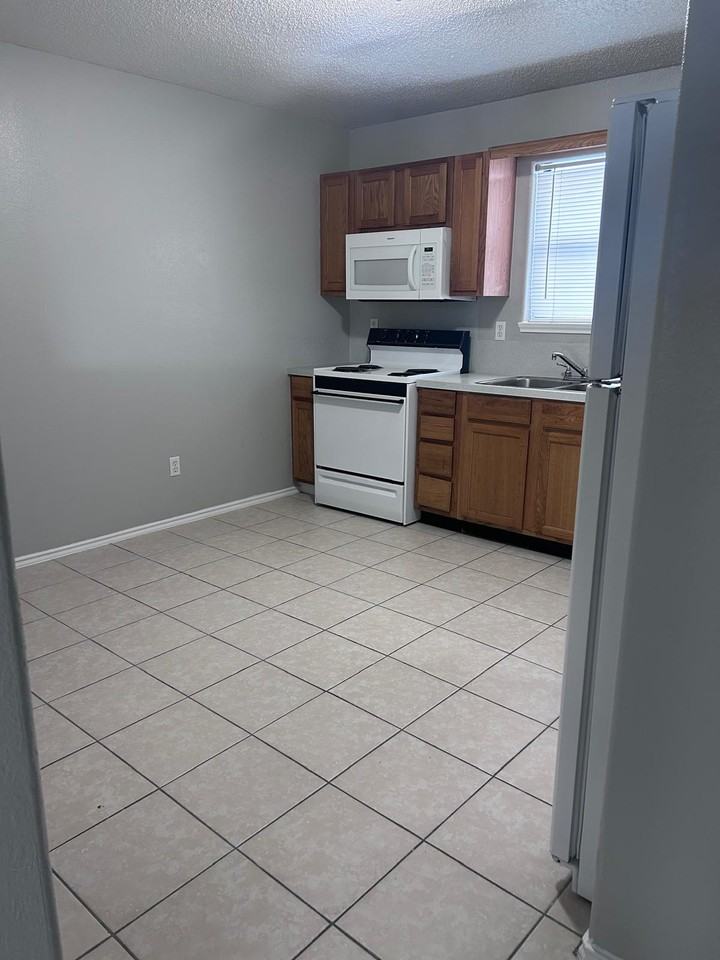 2324 W Elisa Ln #2324-07 - Photo 2 of 10