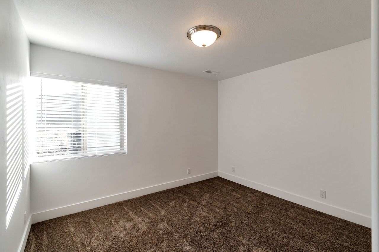 1655 South Longview RoadUnit 1 #1 - Photo 6 of 15
