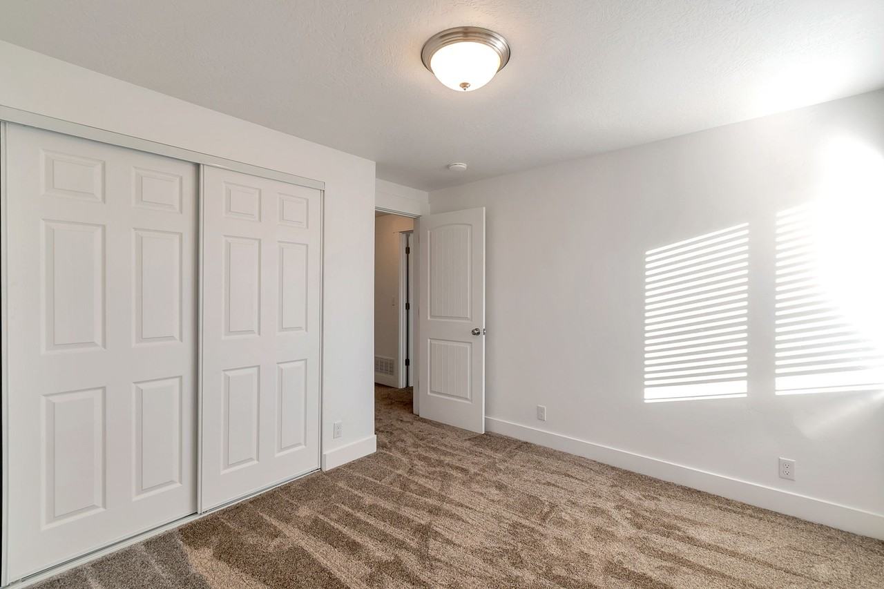 1655 South Longview RoadUnit 1 #1 - Photo 7 of 15