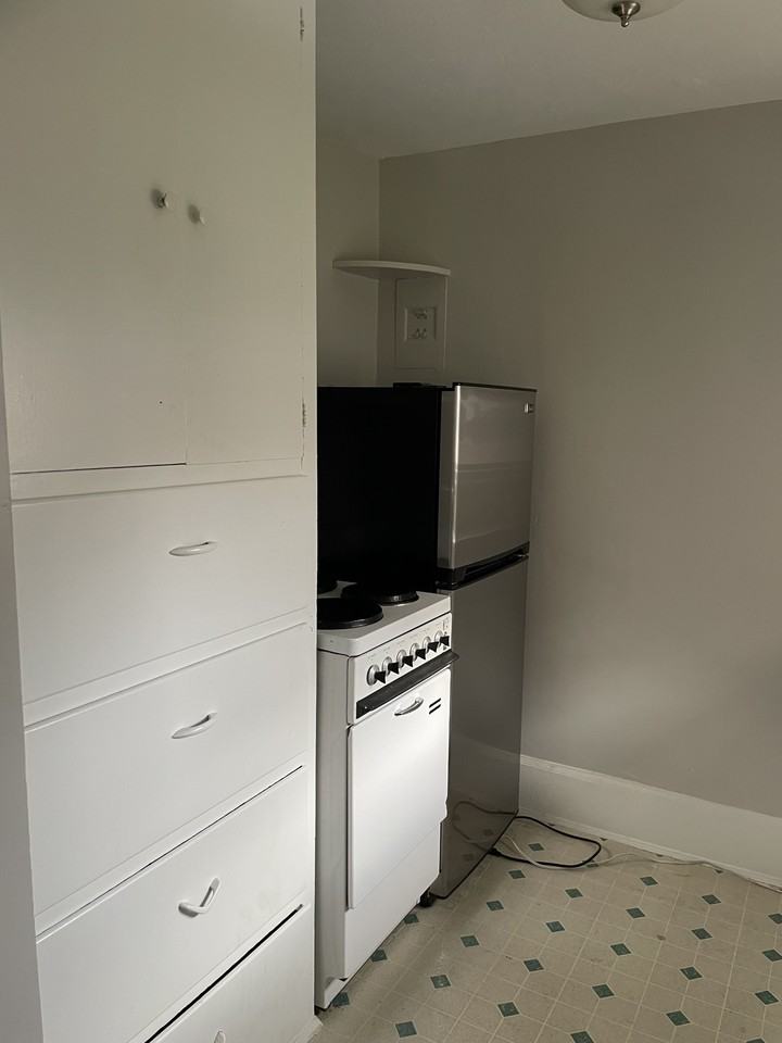 1278 E 100 S #3 - Photo 5 of 22
