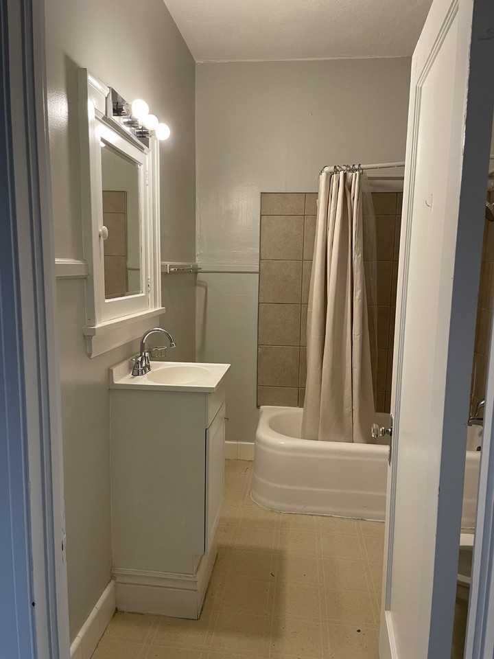 1278 E 100 S #3 - Photo 7 of 22